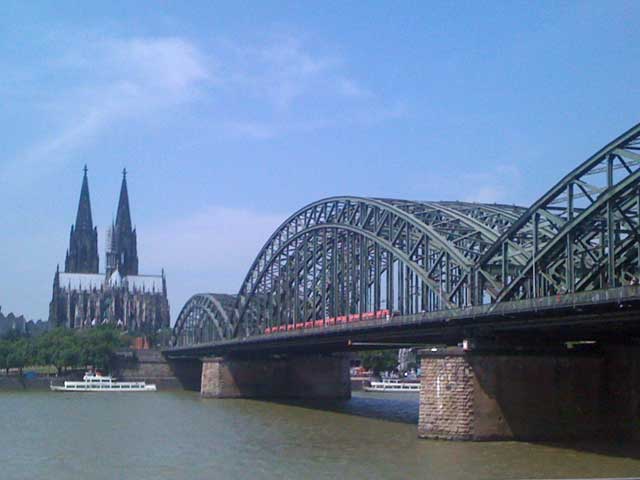Dom und Rhein